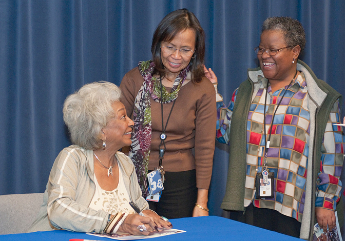 Nichelle Nichols, Star Trek's Lt. Uhura, signing autographs at NASA Dryden