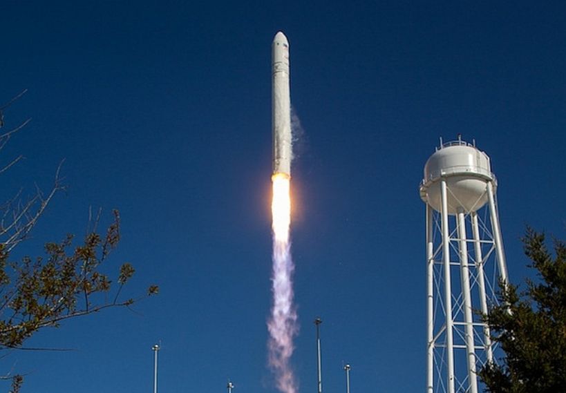 Photo of Antares rocket lift off 4-21-13