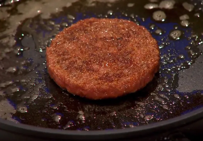 Photo of the world's first cultured hamburger being baked at a news conference in London on 5 August 2013. Credit: World Economic Forum via Wikimedia Commons