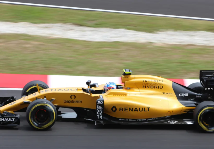 Photo of Jolyon Palmer in a Renault F1 RS16 by via Wikimedia Commons.