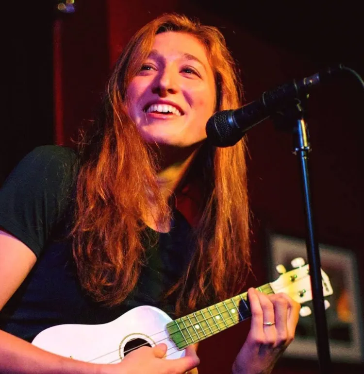 Sara Rose Siskind