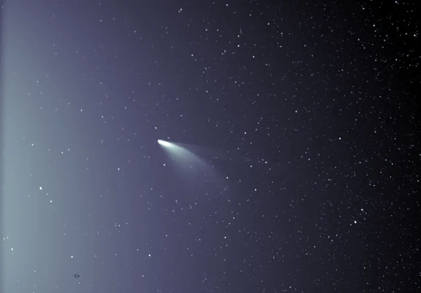 Comet NEOWISE on a flyby. Credit NASA/Johns Hopkins APL/Naval Research Lab/Parker Solar Probe/Brendan Gallagher
