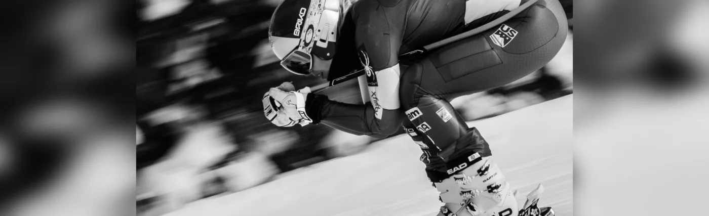 Après Productions Photo of Lindsey Vonn skiing.