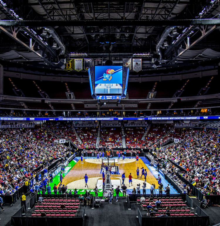 Phil Roeder’s photo of a big crowd attending the free practice sessions before the NCAA tournament gets underway.