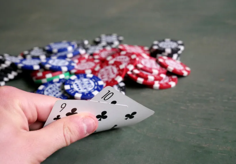 Santeri Viinamäki’s photo of two poker cards and poker chips.