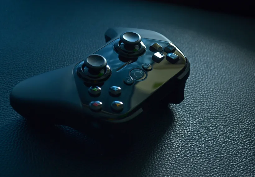 Android TV game controller