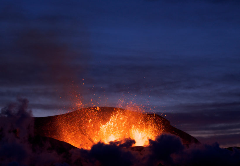 Eruption at Fimmvörðuháls at dusk.