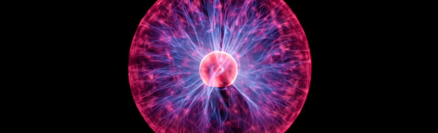 Chocolateoak’s photo of a plasma globe operating in a darkened room.