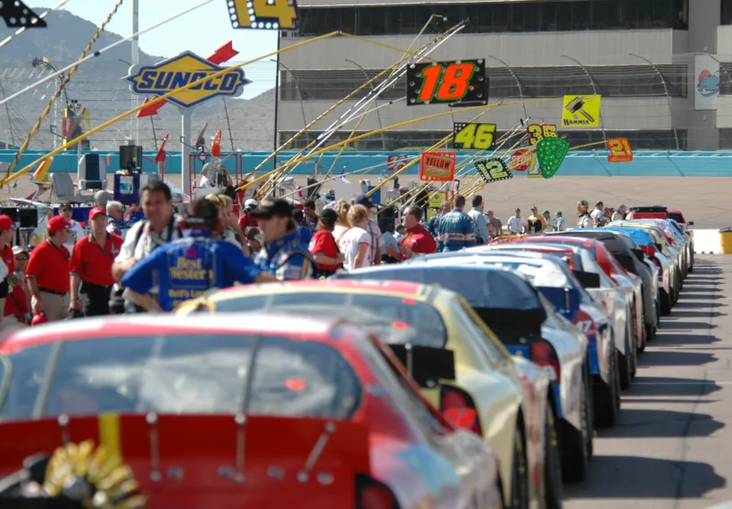NASCAR Pit Road Phoenix International Raceway Raceway 11 6 2004 Photo D Ramey Logan