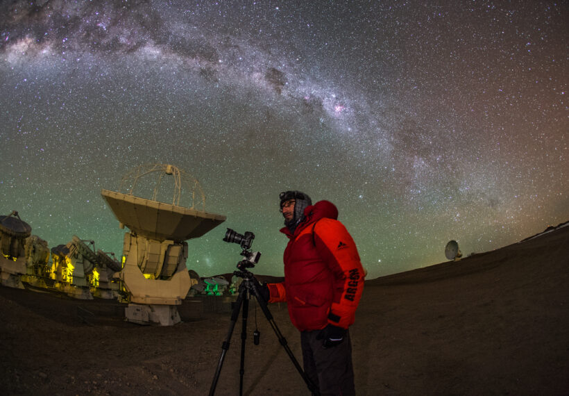 High on the Chajnantor Plateau, some 5000 metres above sea level it can get extremely cold at the site of the Atacama Large Millimeter/submillimeter Array (ALMA). Babak Tafreshi, one of ESO's Photo Ambassadors and part of the ESO Ultra HD Expedition team is shown here capturing the cool cosmos.
