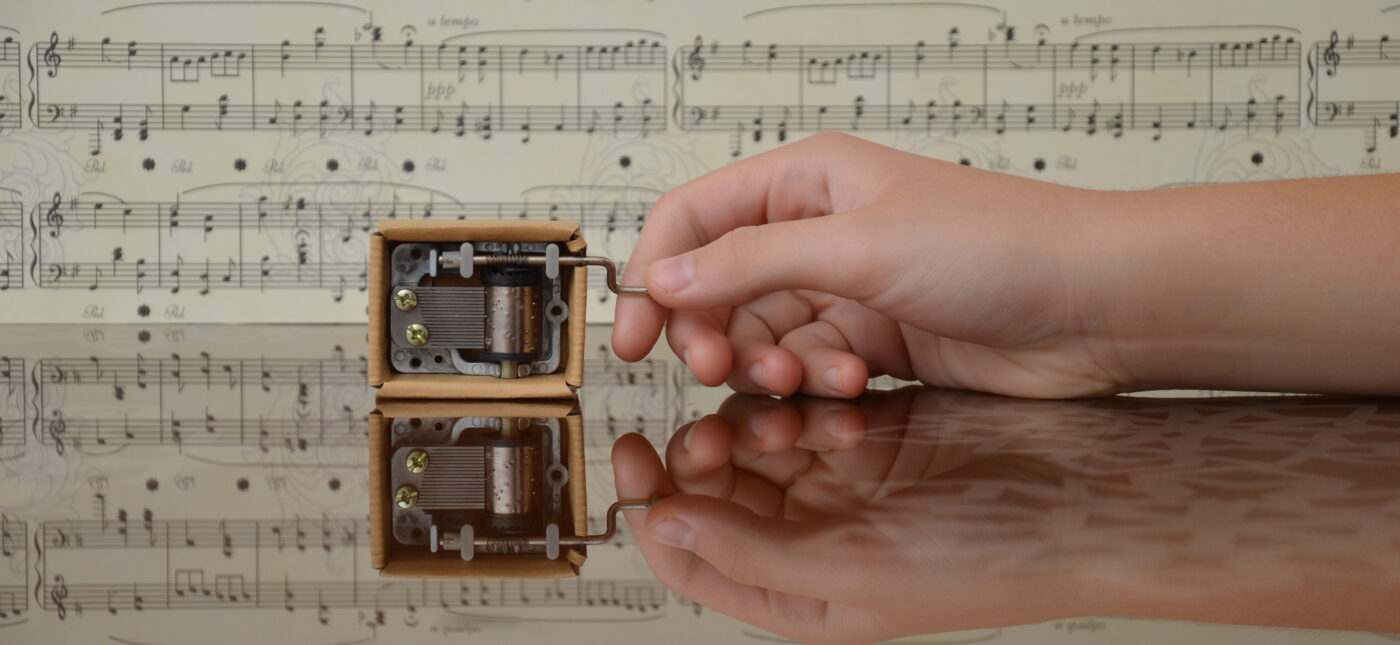 A small music box playing music.