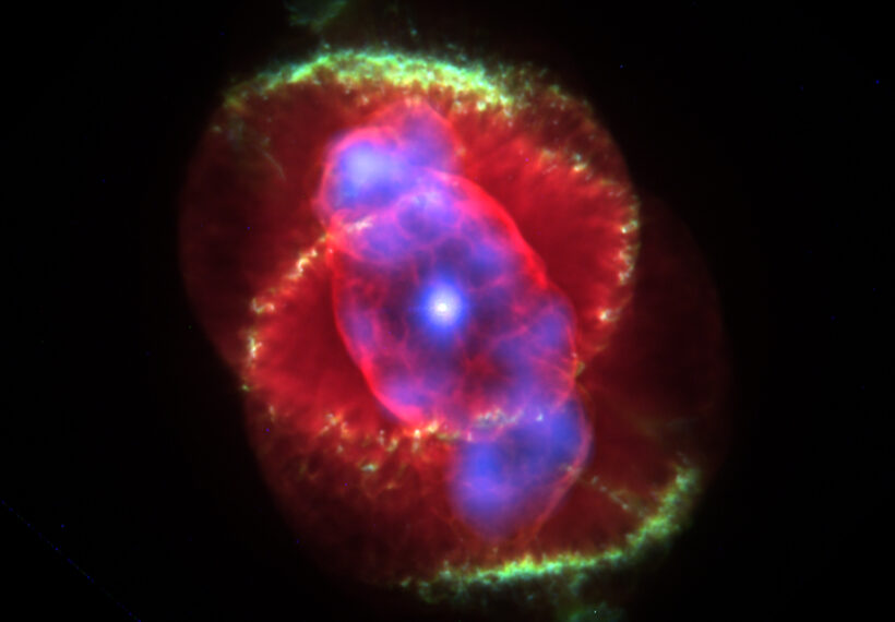 X-ray/optical composite image of NGC 6543, the Cat's Eye Nebula (X-ray: NASA/UIUC/Y.Chu et al., Optical: NASA/HST).