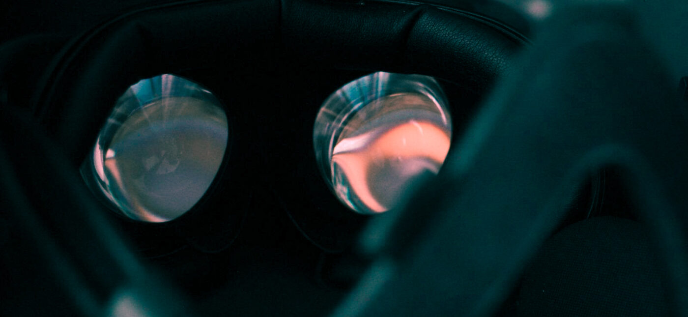 Image of an oculus rift headset