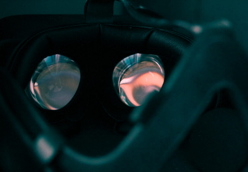 Image of an oculus rift headset