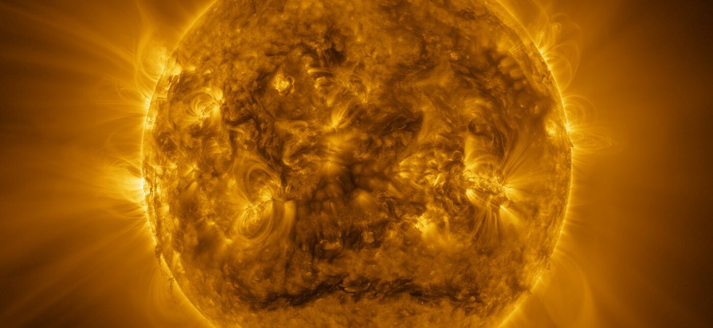 Five years into its mission, Solar Orbiter stuns again with this detailed view of the Sun. What you see is the Sun’s million-degree hot atmosphere, called the corona, as it looks in ultraviolet light.