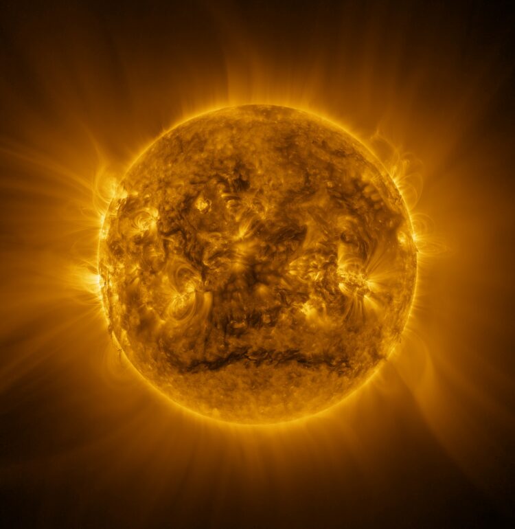 Five years into its mission, Solar Orbiter stuns again with this detailed view of the Sun. What you see is the Sun’s million-degree hot atmosphere, called the corona, as it looks in ultraviolet light.